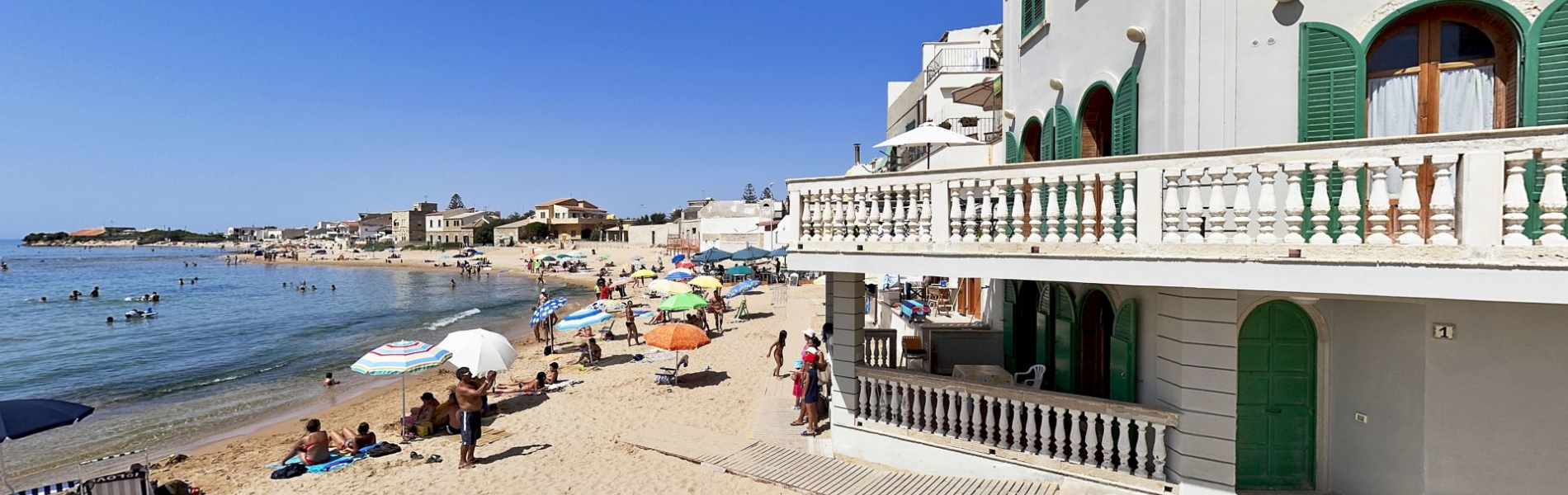 Ville, appartamenti e case vacanze a Marina di Ragusa